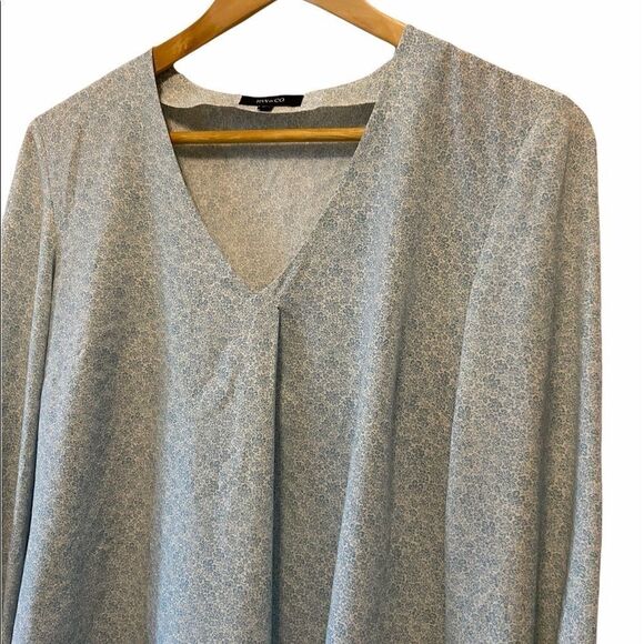 RW&CO Light Loose Fit Tie Sleeve Floral Loose Top - Picture 2 of 8